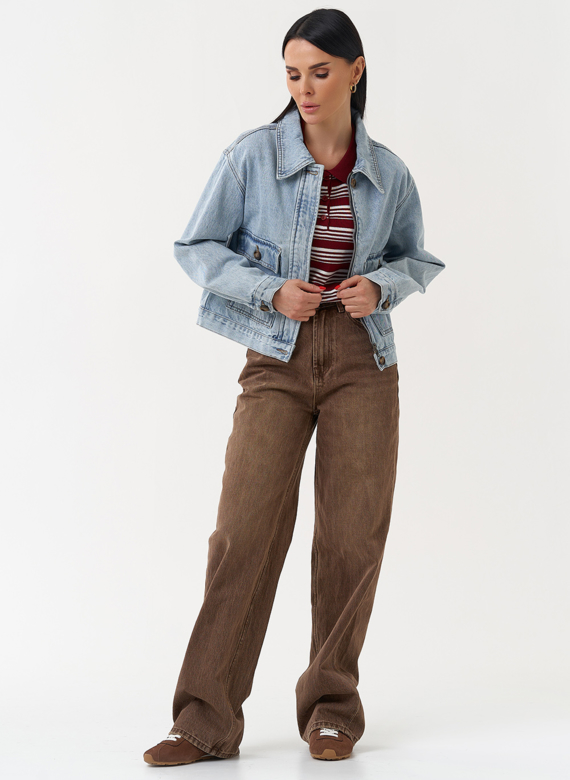 Женская джинсовая куртка голубого цвета