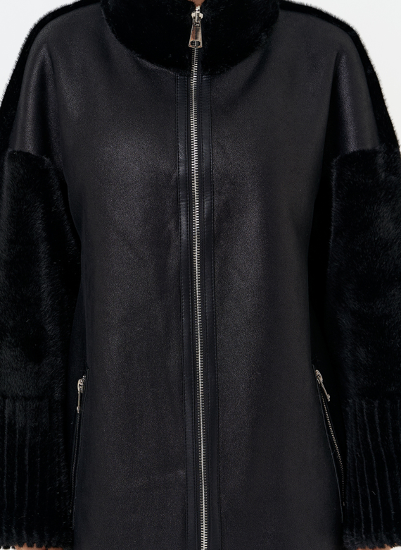 Женская двухсторонняя дубленка из эко замши с воротником стойкой