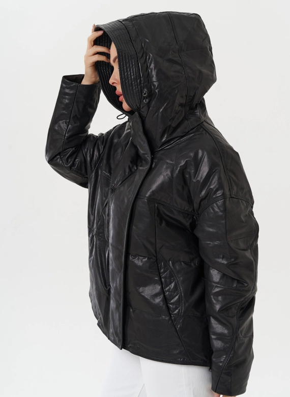 Утепленная куртка из натуральной кожи с капюшоном фото