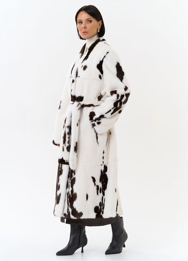 Шуба из меха норки в расцветке 