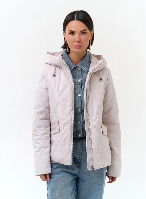 Женская куртка с капюшоном