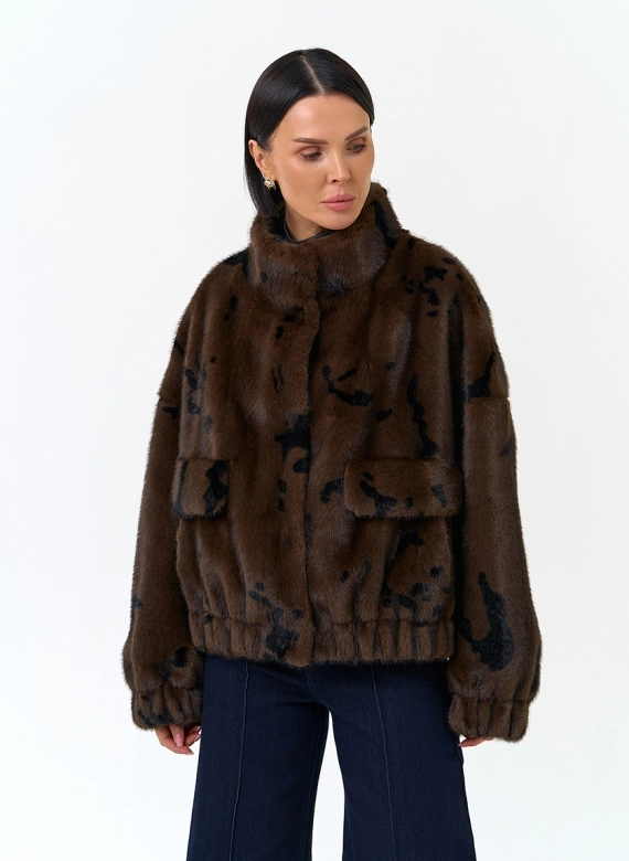 Женская куртка бомбер из эко меха фото