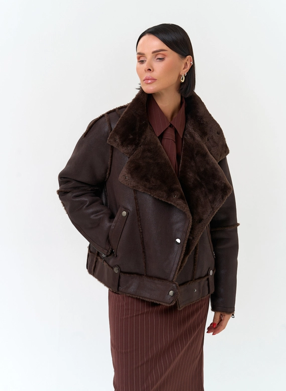 Женская дубленка из эко замши фото