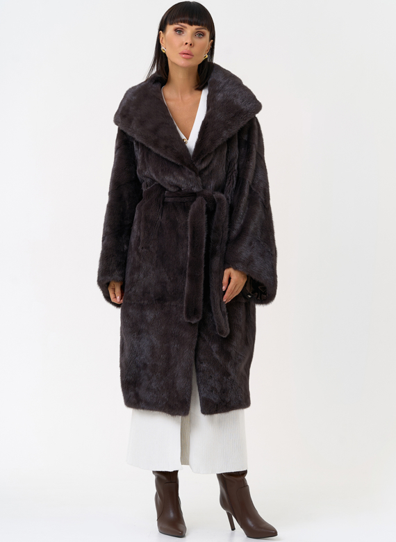 Женская шуба из меха норки с капюшоном 