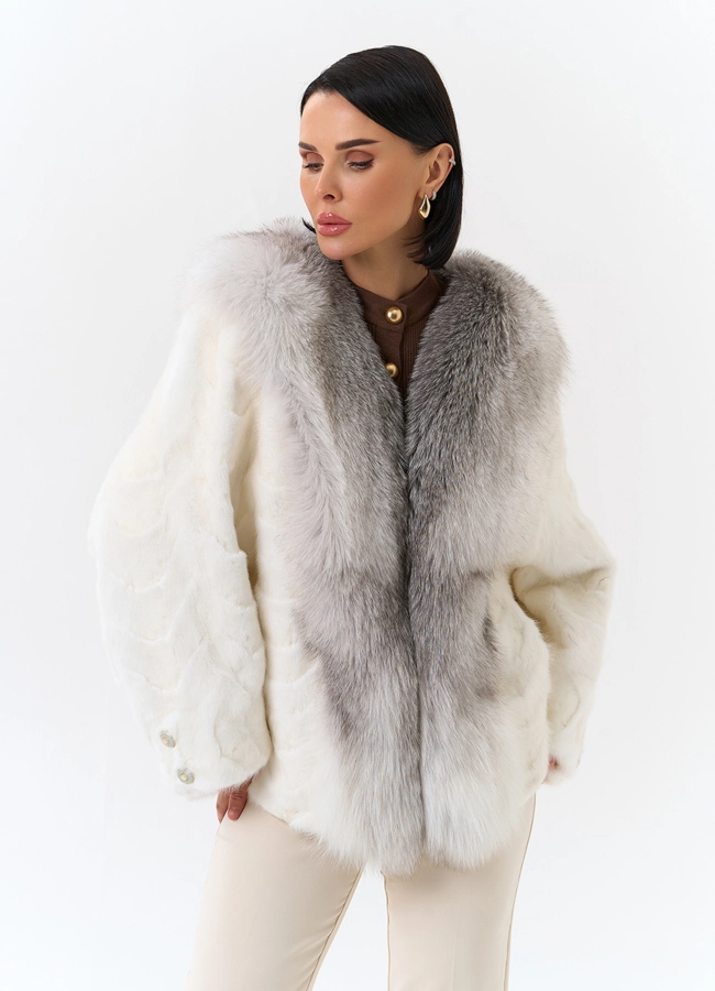 Шуба из норки с отделкой из меха лисы модель № 32205 меха малина фото