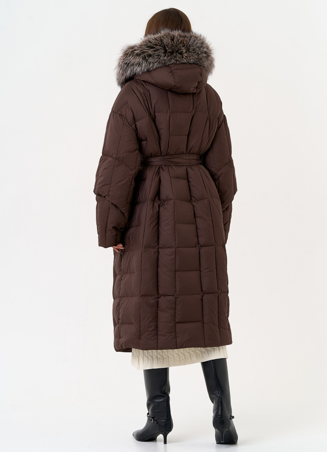 Женский пуховик с отделкой из чернобурой лисы модель № 31702 в рассрочку