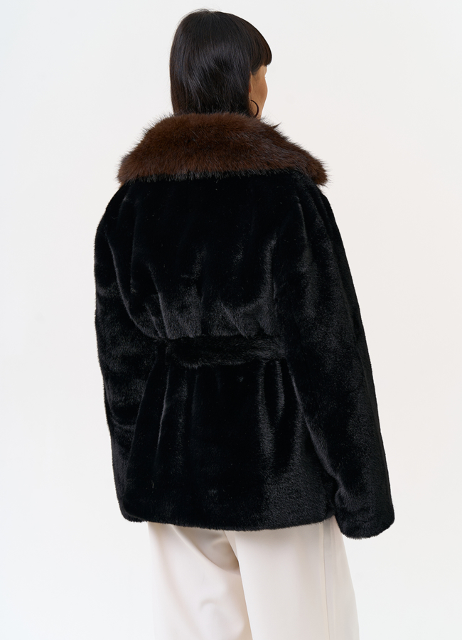 Женская шуба из эко меха с английским воротником модель № 31267 в кредит