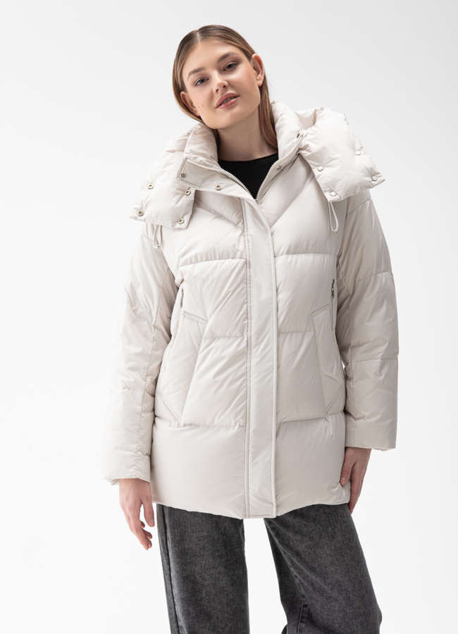 Женский пуховик с капюшоном  модель № 28413 меха малина