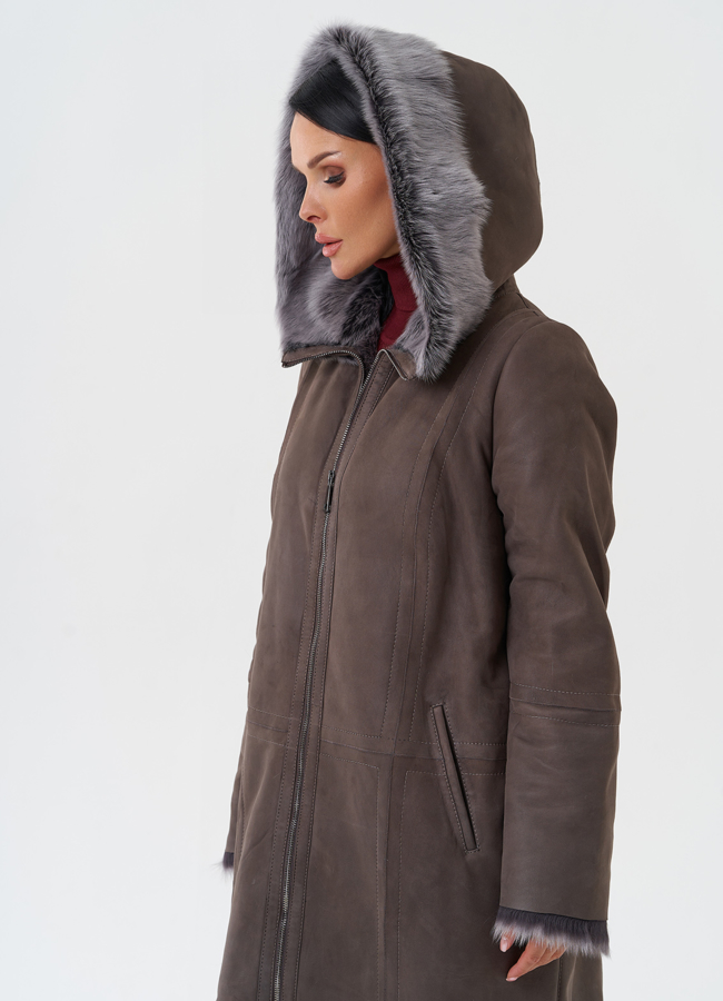 Дубленка с отделкой из тосканы с капюшоном модель № 28954 универмаг малина